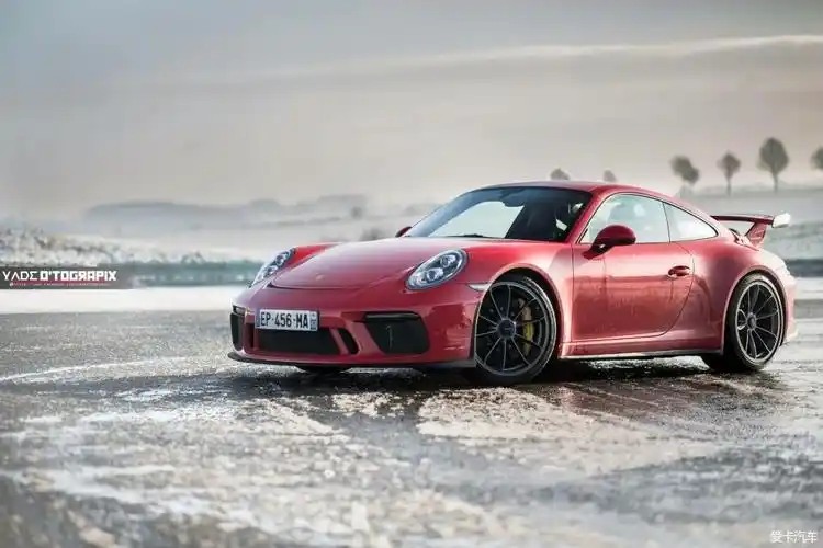 保时捷911gt3gt3rs壁纸来一套