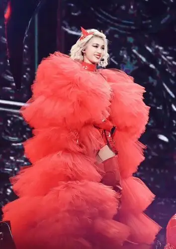 大红!蔡依林uglybeauty演唱会舞台装太夸张