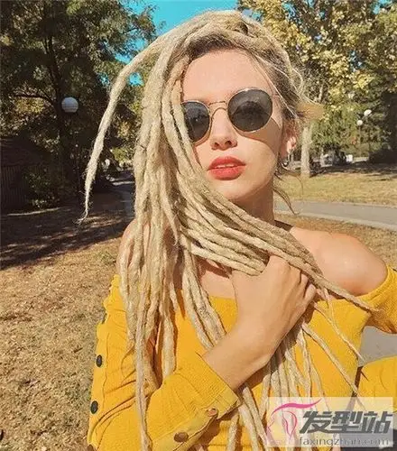 前卫个性女生脏辫 彩色脏辫时髦亮眼_发型站_最新流行发型设计发型