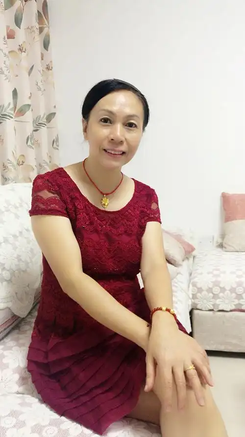 "会员11032332"的交友主页,女,82岁,离异单身,工作在湖南衡阳 - 衡阳