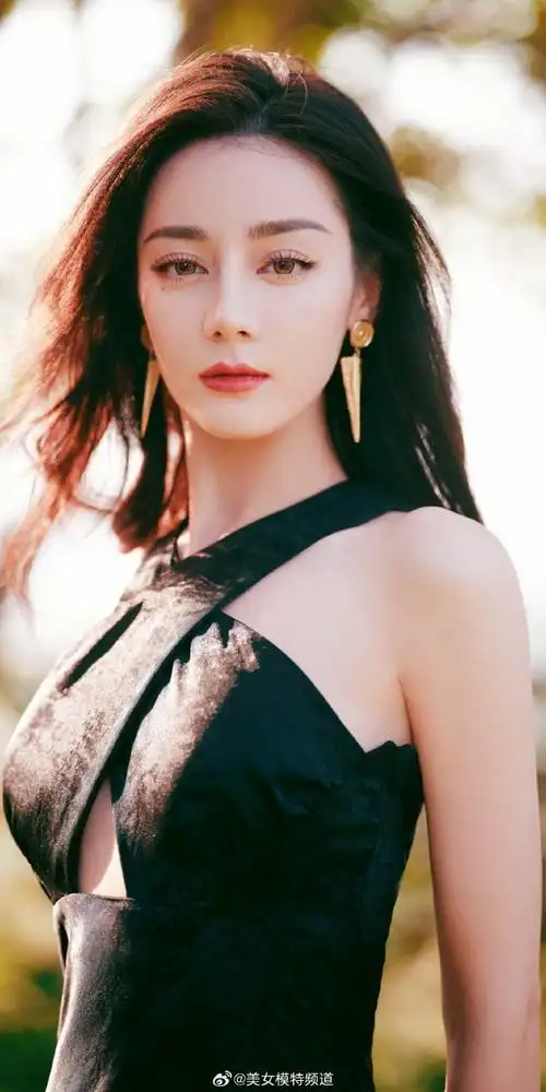 热巴黑纱梦美人