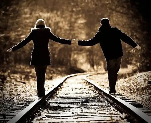 在每一个落雪纷飞的时节深深地想你