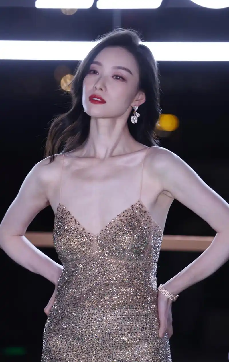 倪妮礼服美[good]