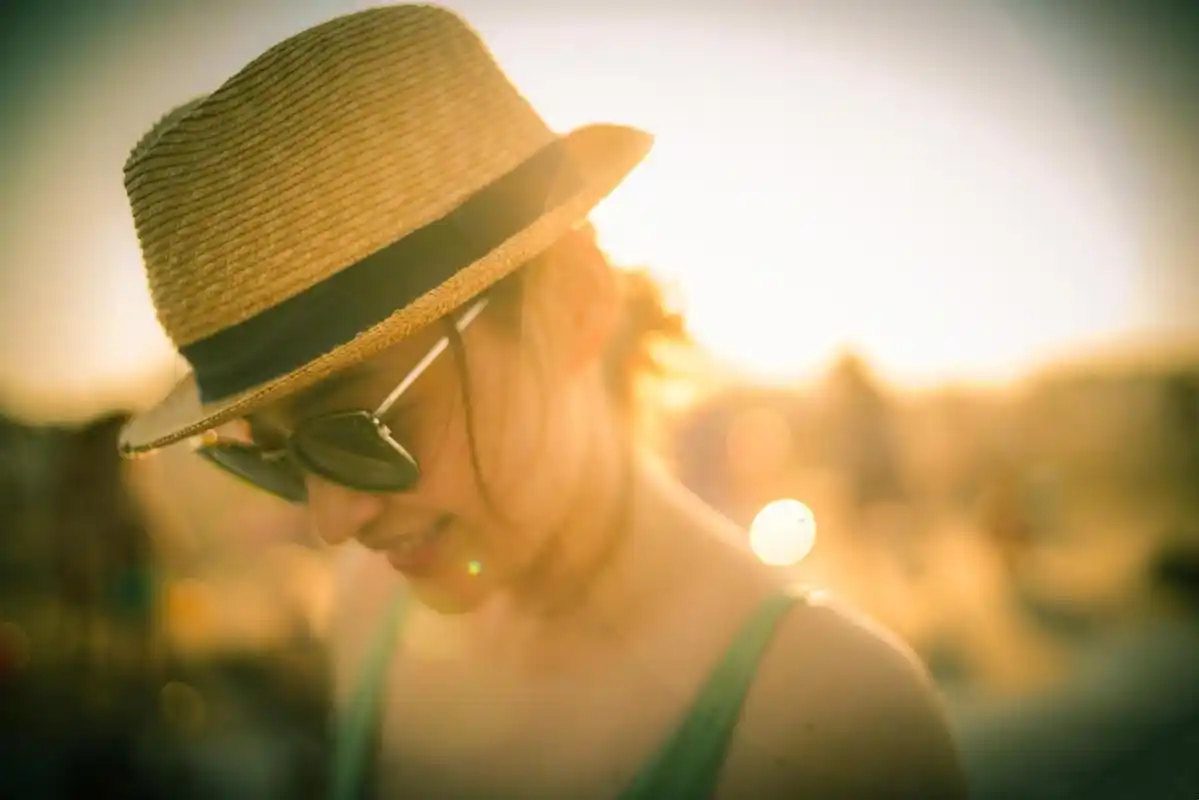 梅婷难得放得开穿泳装身材好丰满生俩娃肚子一点赘肉也没有