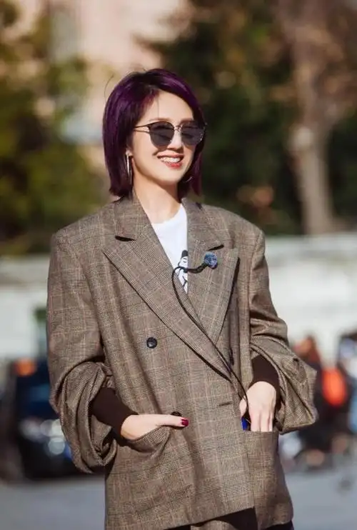 杨千嬅任tvb《中年好声音2》决赛评审,香港网友扬言抵制?