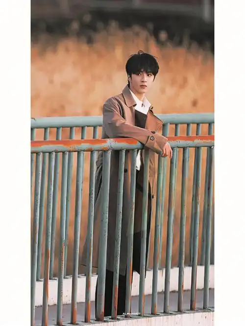 刘耀文黄昏下与你