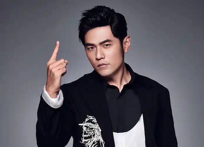 天王周杰伦出道20周年!