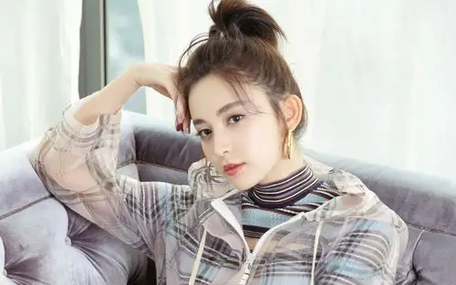 古力娜扎甜美桌面壁纸610