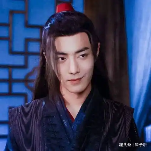 虽然肖战没有如愿以偿出演反派,但是剧中魏无羡"黑化"后归来的演绎很