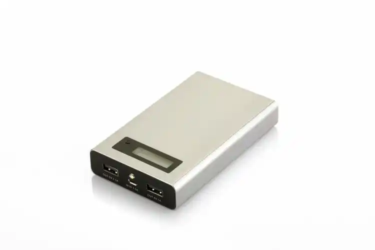 工厂直销 五节18650 大容量11000毫安带数显移动电源充电宝