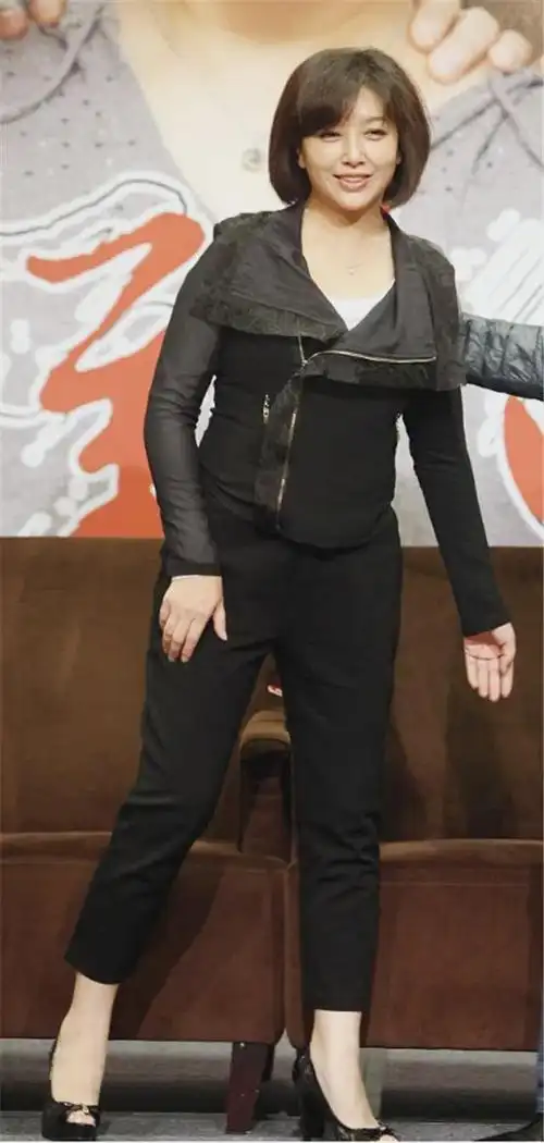 江珊近照曝光还是那个女神模样二婚好幸福