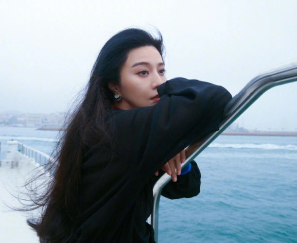 范冰冰曾回应不关注小燕子的原因不跟没底线的人交朋友太可怕