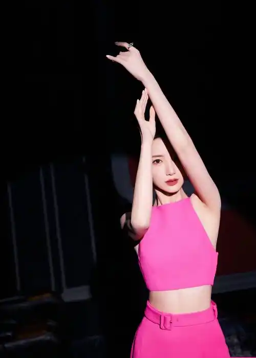 女神 毛晓彤 这身材太完美了