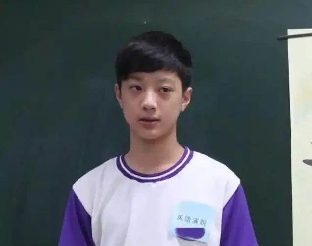 黄旼炫wannaone成员们出道前都是做什么的呢图文