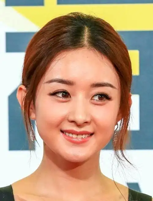 赵丽颖高清无ps照显老,因熬夜拍戏,皮肤暗沉粗糙!