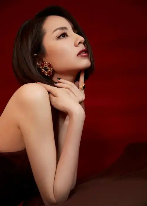 刘惜君声生不息让一切随风舞台