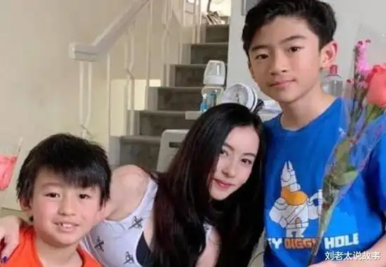 谢霆锋这招够狠怪不得张柏芝不敢公开三胎生父网友太过卑微