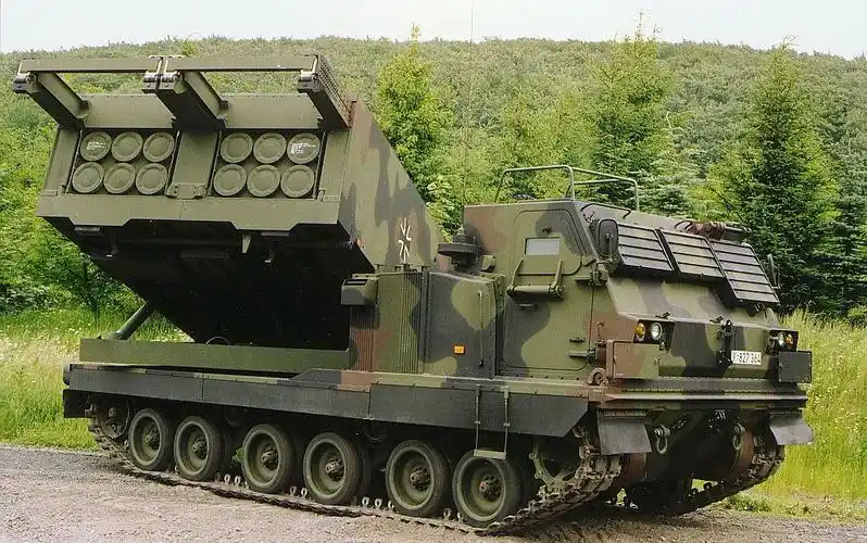 德国联邦国防军m270火箭炮