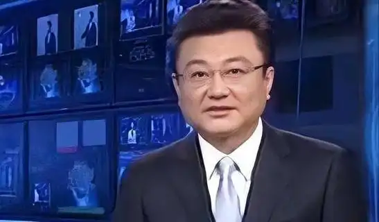 刘纯燕女儿产子王宁没在全家福合影中女婿身高引关注