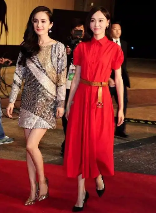 官方叫停明星天价片酬一线明星片酬大揭秘一个比一个荒唐