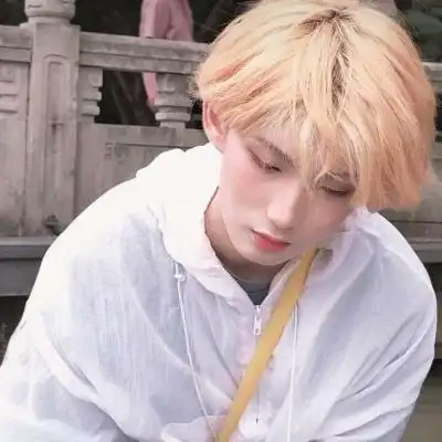 乔姒 自截黄头发小哥哥组图_男生头像_我要个性网