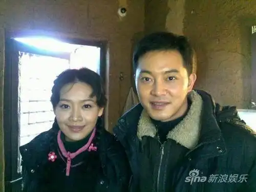 《婆婆来了》上海热播 王维维诠释沙溢初恋情人