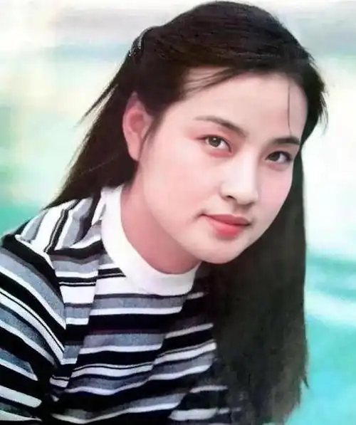 88年刘晓庆偶遇前军统高层,沈醉:你母亲曾在我的暗杀名单上