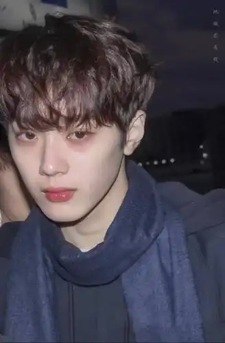 一组赖冠霖私藏壁纸