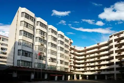 广州市西关培英中学