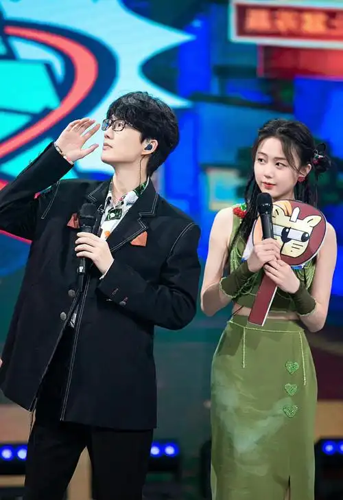 我是她助理#我说许嵩你怎么铁树开花还这么会啊!