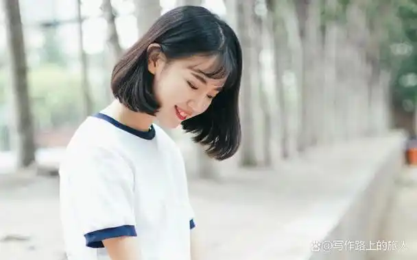 老公拿来3000万现金来跟我离婚