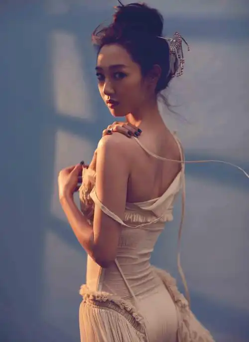 两人十指紧扣似情侣,温馨有爱|白百何|儿子|陈羽凡_新浪新闻