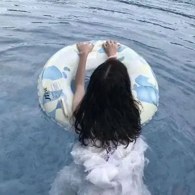 宋软吟 泳池女头 公主在城堡下淋_女生头像_我要个性网