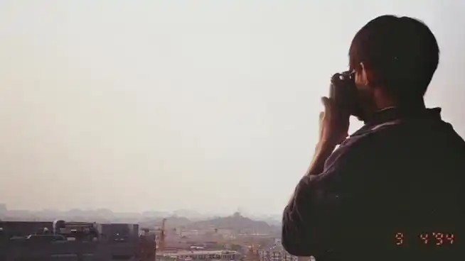 明星#易烊千玺满满安全感的背影杀妥妥的男友力爆棚@tfboys-易烊千玺