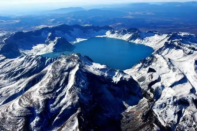 全球9大航拍精品欣赏之长白山天池