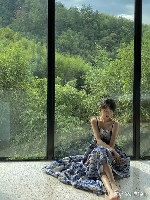 最近想减肥但是没动力大家有没有瘦些的美女全身照啊我想做成海报贴