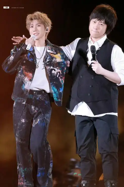 谢谢王源的站姐