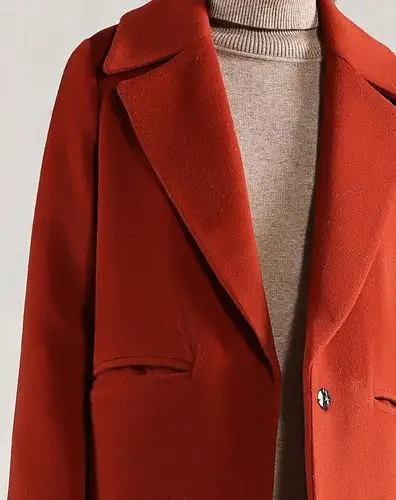 简约翻领一字袋加棉呢外套红褐色