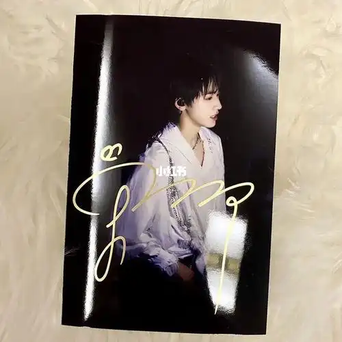 小宋老师亲笔签名照_宋亚轩_学生党_书桌_元气_娱乐_明星娱乐资讯