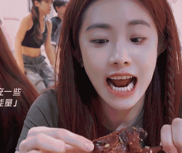 喻言世界的打开方式#09#喻言的ylog#  美貌乱用不要怪别人做表情