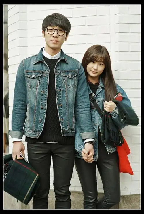 秀恩爱 首尔情侣装街拍