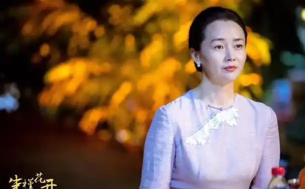 她长得美,演技好,出道25年零绯闻,49岁翻红有夫有儿幸福美满