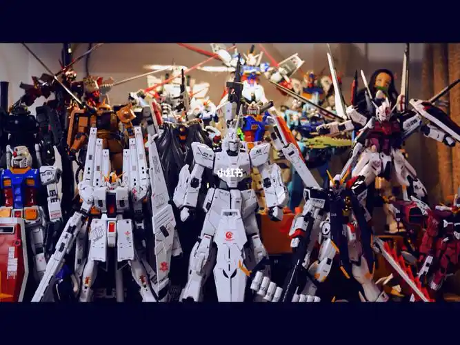 我的高达展示柜满啦