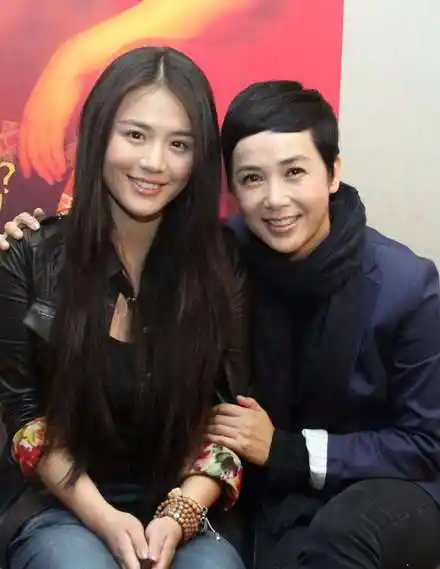 马思纯和蒋雯丽是什么关系