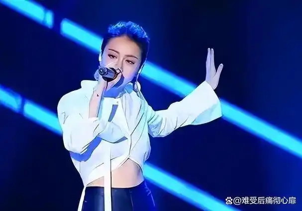 然而,在与张碧晨的对决中,李嘉格遗憾地败北.