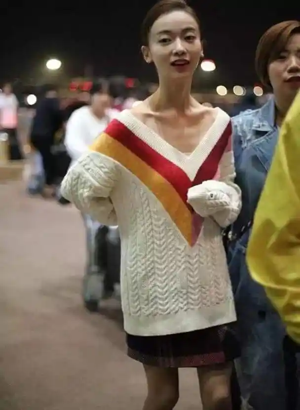 瘦脱相的10位女星:皮肉流失,行走的骷髅,瘦成纸片人真的不好看