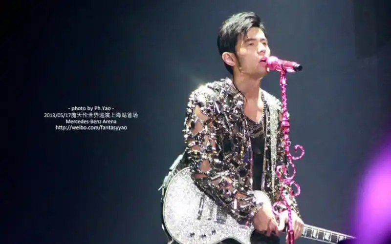 【伪官方】周杰伦2013年演唱会《一路向北61live完美版》你转身向北
