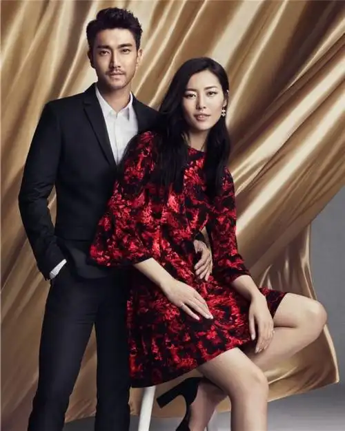 "石榴夫妇"再合作 刘雯崔始源最新广告曝光