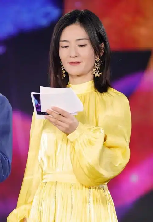 芒果招商会谢娜1981年出生于四川省德阳市中江县,,毕业于四川师范大学