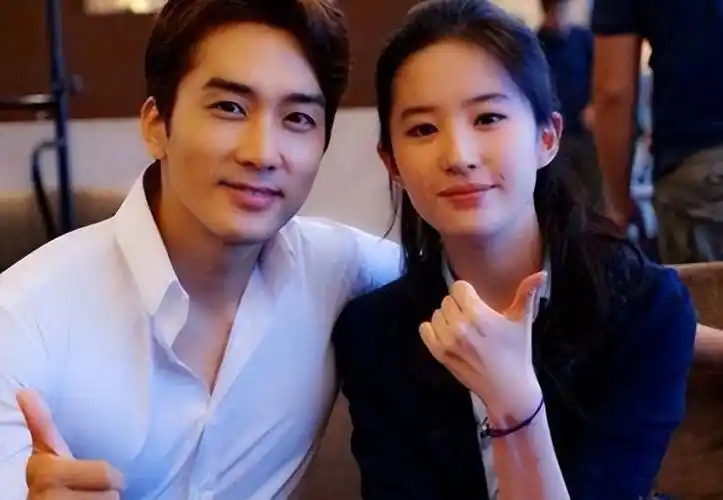 刘亦菲是哪些男艺人女神(明星刘亦菲cp过的8位男星)